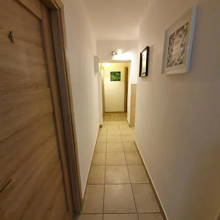 Stanislawowska 11 4rooms Guest house