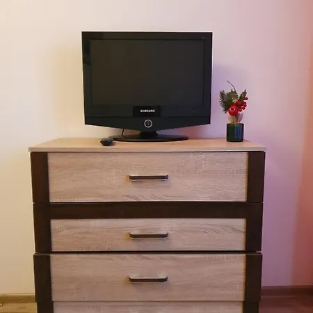 게스트하우스 Stanislawowska 11 4rooms